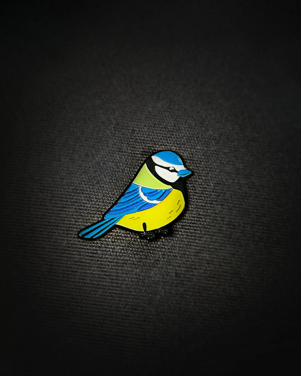 Ela Mo™ Pin für Rucksäcke | Meise - Image 3
